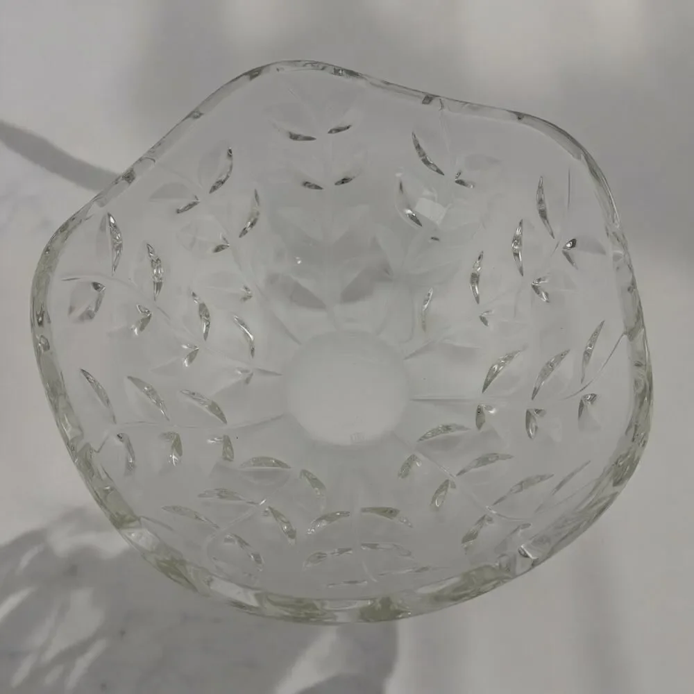 Tiffany & Co. Crystal Floral Vine Bowl 9.5 Inches Wide 4.5” High